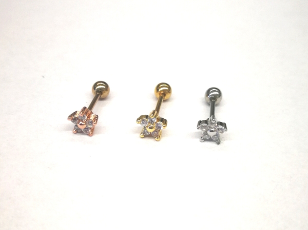 Piercing do ucha Helix Tragus Kvietok s bielymi kamienkami