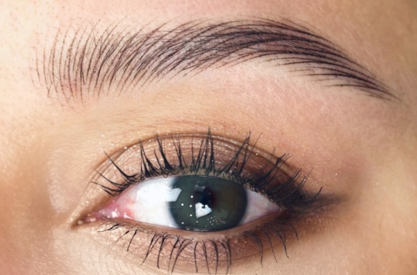 Školenie Permanentný make-up Hair stroke / Vláskové obočie