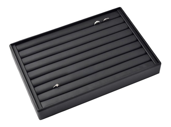 Koženkový box na piercing a náušnice čierny